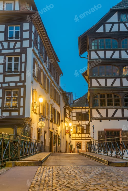 Preview: Traditional half timbered houses of Petite France.