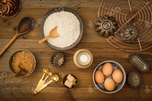 Preview: Basic baking ingredients