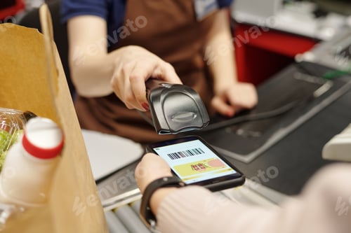 Preview: Scanning Discount Code in Supermarket