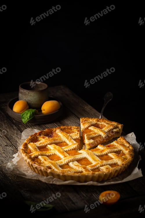Preview: Summer apricot pie