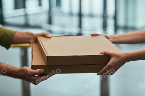 Preview: Pizza Delivery Close Up