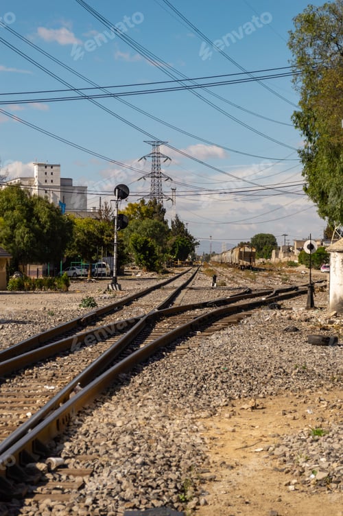 Preview: Vertical shot of train rails in Mexico
