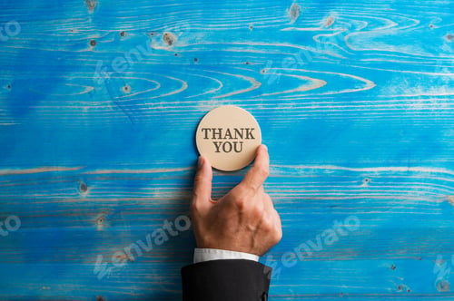 Preview: Wooden cut circle with a Thank you sign on it