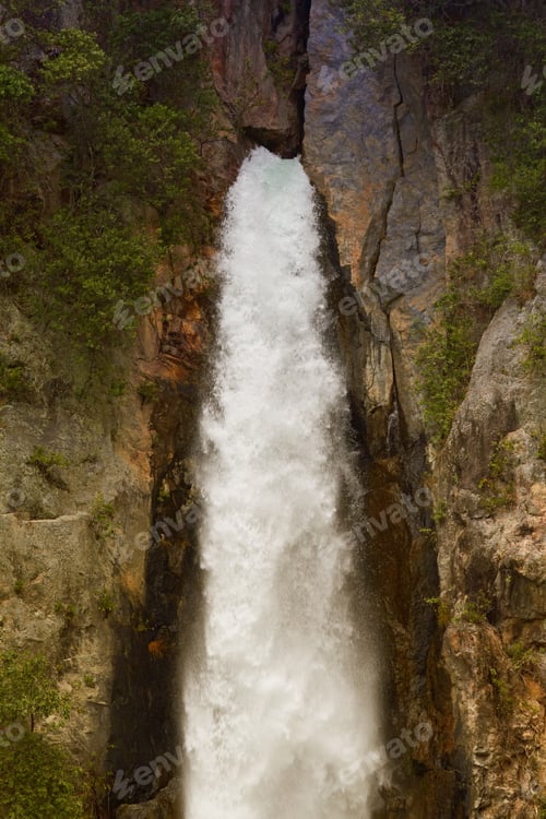 Preview: Gushing forth from the mountain