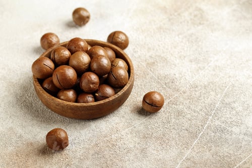 Preview: Macadam Nuts in a Bowl