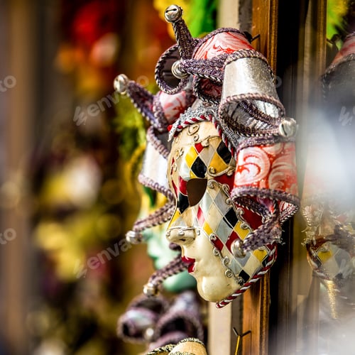 Vista previa: venetian carnival masks