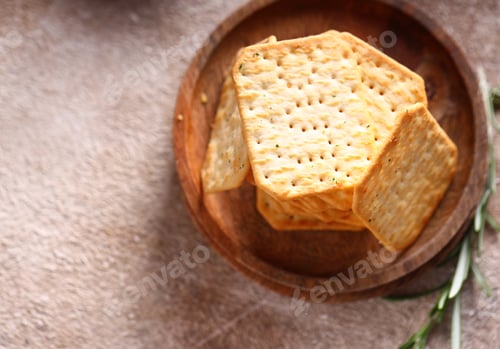 Preview: Salty Crackers