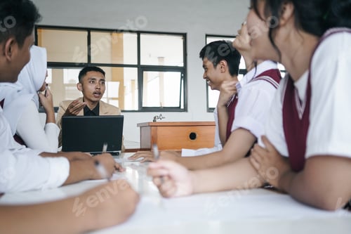 Preview: Students Discussion Group