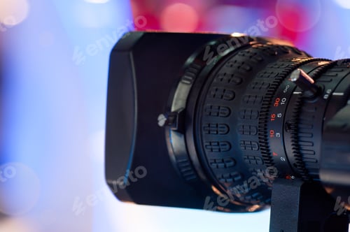 Preview: digital video camera lens