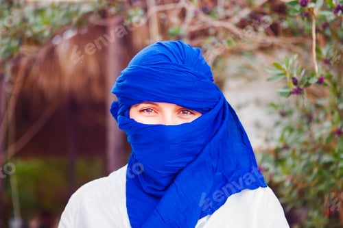 Preview: Portrait of the woman dressed in Arab costume