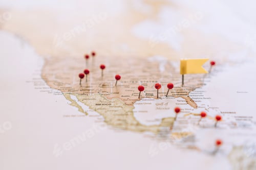 Preview: United States travel destinations on map pinned