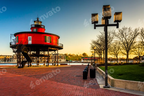Preview: Seven Foot Knoll Lighthouse At Sunset, At The Inner Harbor In Baltimore, Maryland.