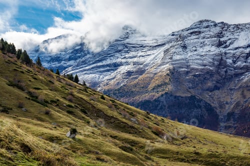 Preview: La Larri flats in Ordesa and Monte Perdido National Park, Spain