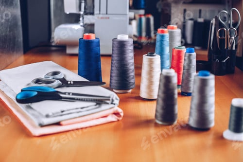 Preview: CRAFTS & DIY