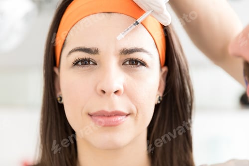 Preview: Woman Gets Beauty Facial Injection