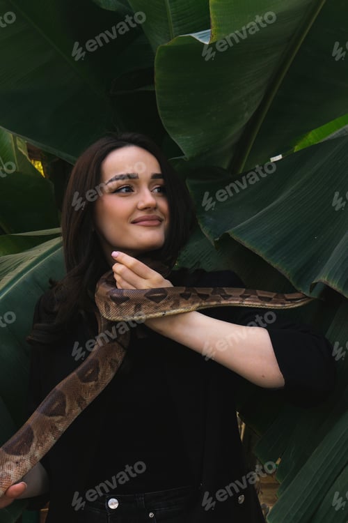 Preview: A young girl with her pet