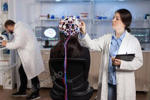 Vista previa: Médico profesional en neurociencia que desarrolla tratamientos para enfermedades neurológicas