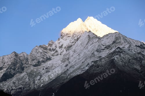 Preview: snowy mountains