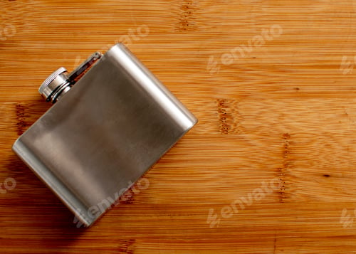Preview: Liquor flask made of metal