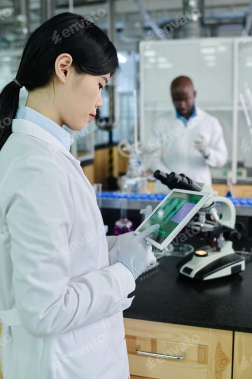 Preview: Scientist studying new virus or strain