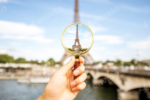 Preview: Eiffel tower in Paris