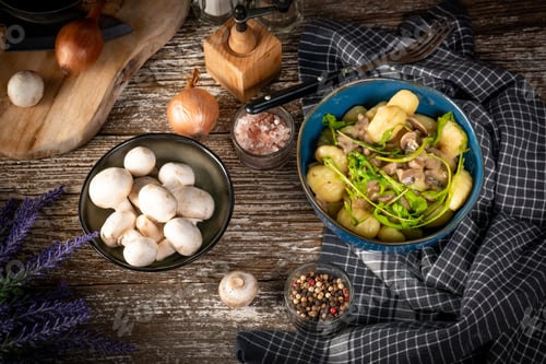 Preview: Gnocchi with mushroom sauce.