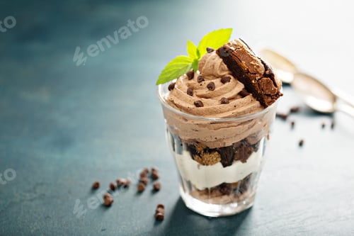 Preview: Chocolate trifle dessert in a glass