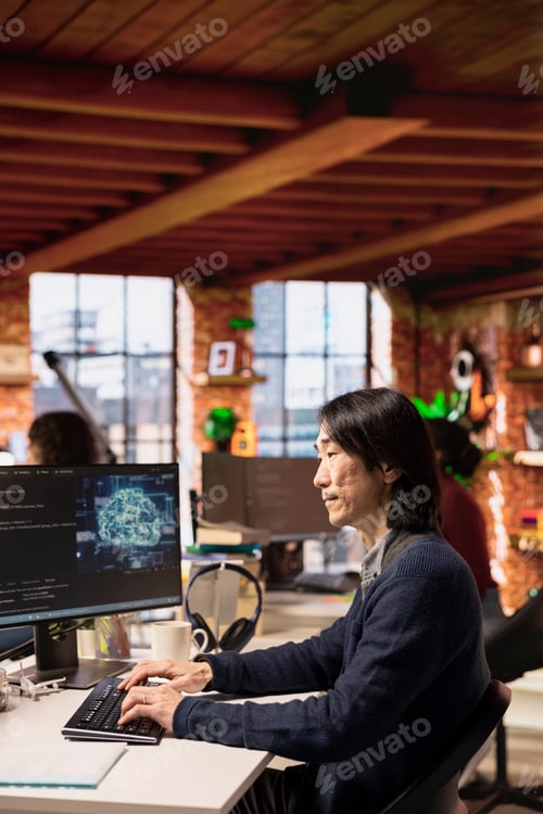 Preview: Startup senior manager leveraging artificial intelligence technology in office