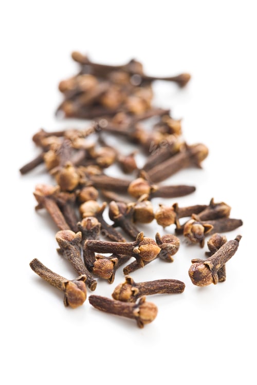 Preview: Carnation, dried clove spice.
