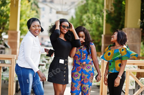 Preview: Group of african womens