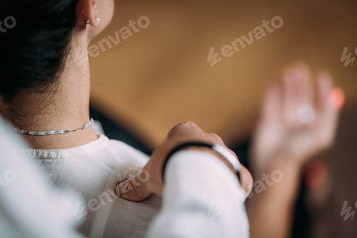 Preview: Shiatsu Massage.