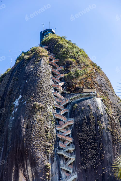 Preview: Rock of Guatape (Piedra Del Penol) in Colombia