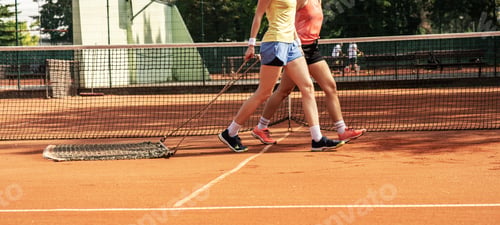 Preview: Playing tennis