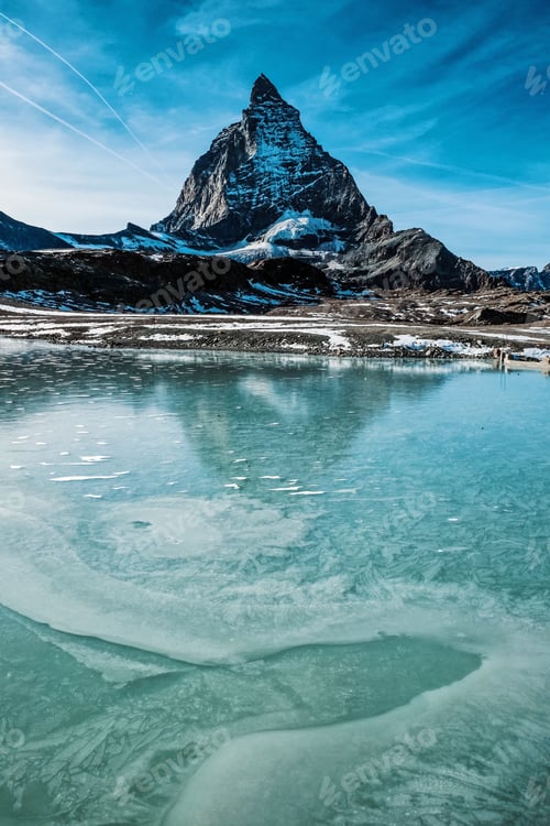 Preview: Frozen emerald.