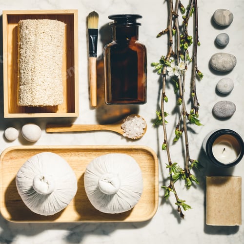 Preview: Natural skin care products flat lay. Zero waste, eco friendly bathroom and spa accessories