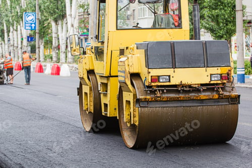 Preview: Melitopol, Ukraine, date May 27, 2017. The rink compacts the road surface, road repair