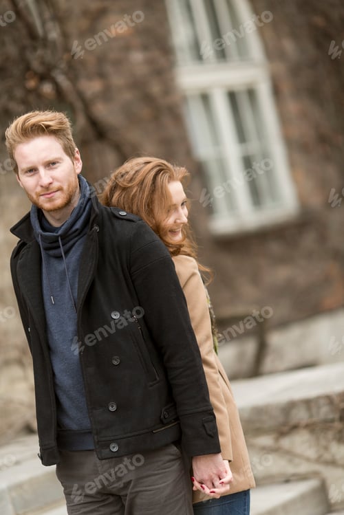 Preview: Young couple