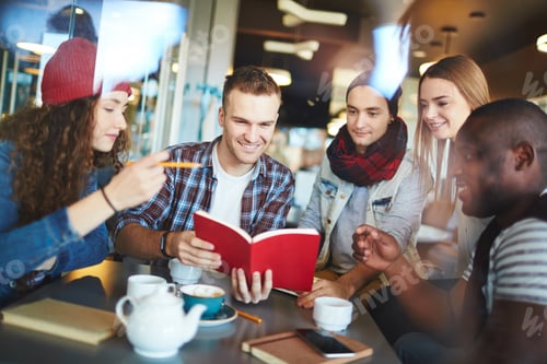 Preview: Reading in cafe