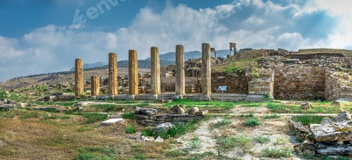Preview: The ruins of the ancient city of Hierapolis in Pamukkale, Turkey