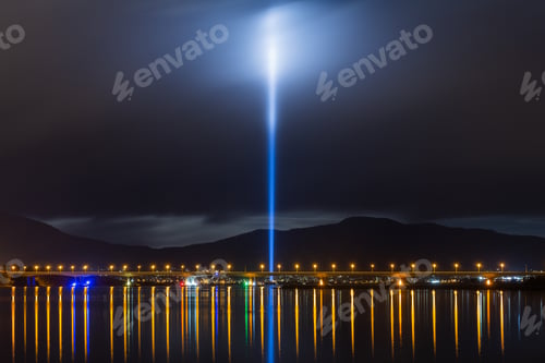 Preview: Ryoji Ikeda's Spectra illuminating the sky above Hobart's Bowen Bridge in Hobart, Tasmania