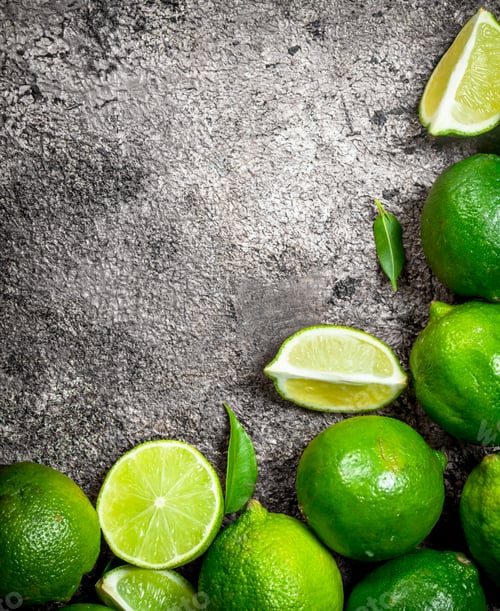 Preview: Ripe juicy lime.
