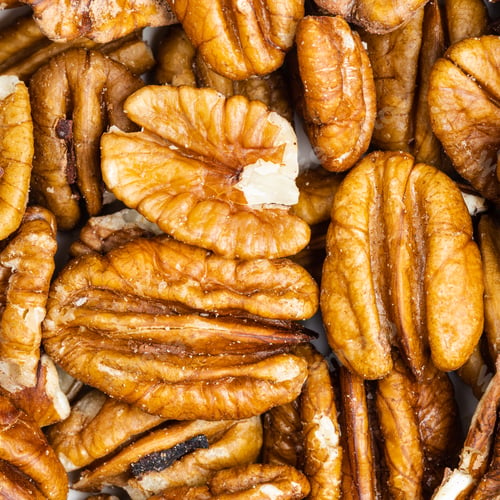 Preview: shelled pecan nuts close up