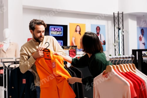 Preview: People fighting over clothes in store