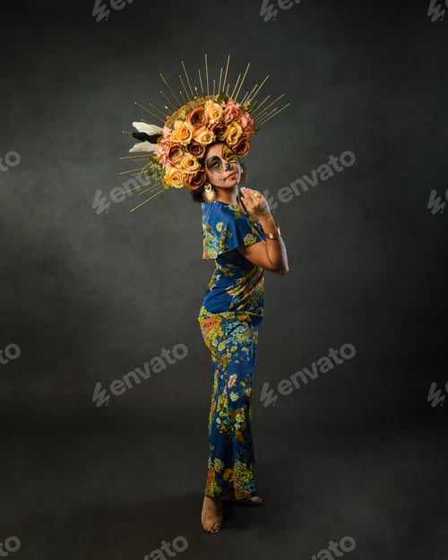Preview: Portrait of a woman with sugar skull makeup. Halloween and day of the dead makeup.