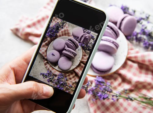 Preview: French macarons with lavender flavor