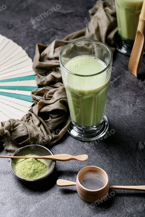 Preview: Matcha tea and powder