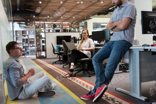 Preview: everyday team meeting and brainstorming