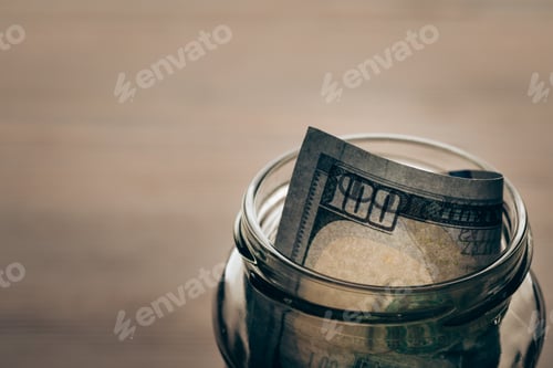 Preview: Hundred Dollar Bill in Glass Jar