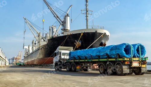 Vista previa: Container ship and truck container