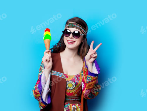 Preview: hippie girl with drawn ice-cream